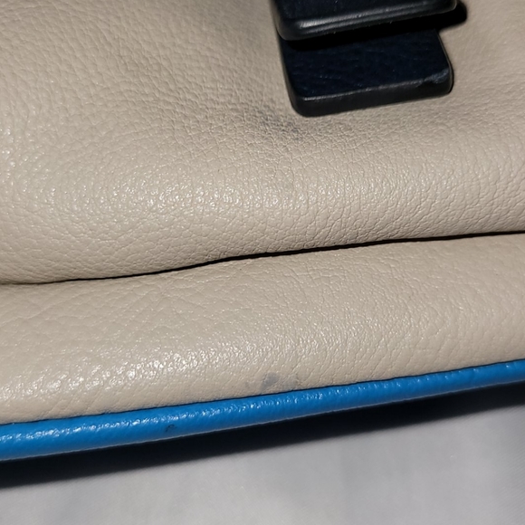 Marc by Marc Jacobs Blue Turquoise Cream Purse - Picture 8 of 10